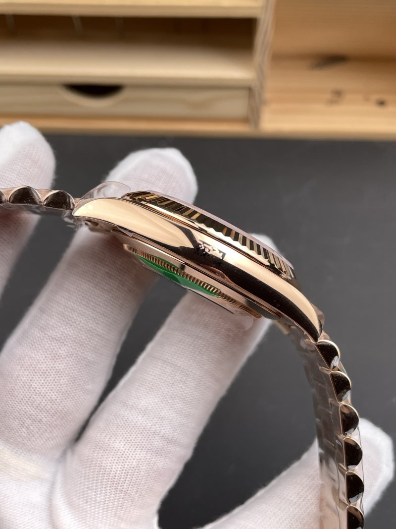 Rolex Day-Date Rose Gold White Roman Dial 40mm view
