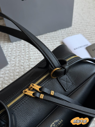 Balenciaga Bowling Bag Black Leather view 4