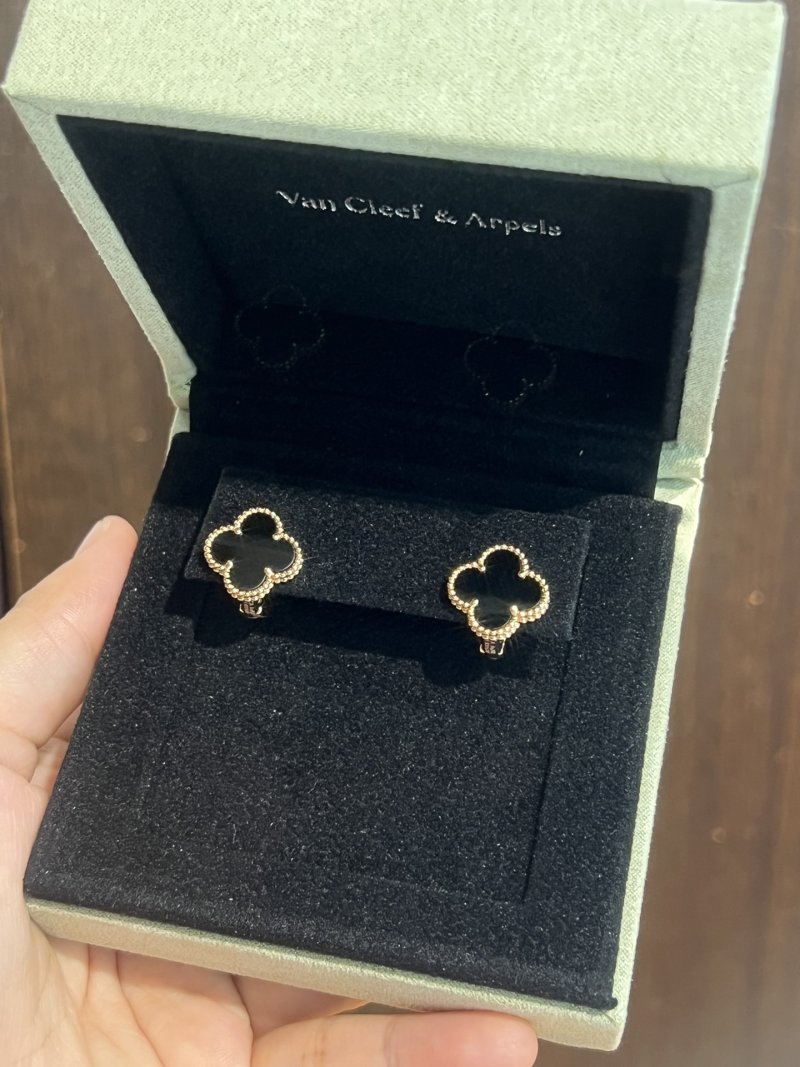 Van Cleef & Arpels Black Onyx Four-Leaf Clover Earrings