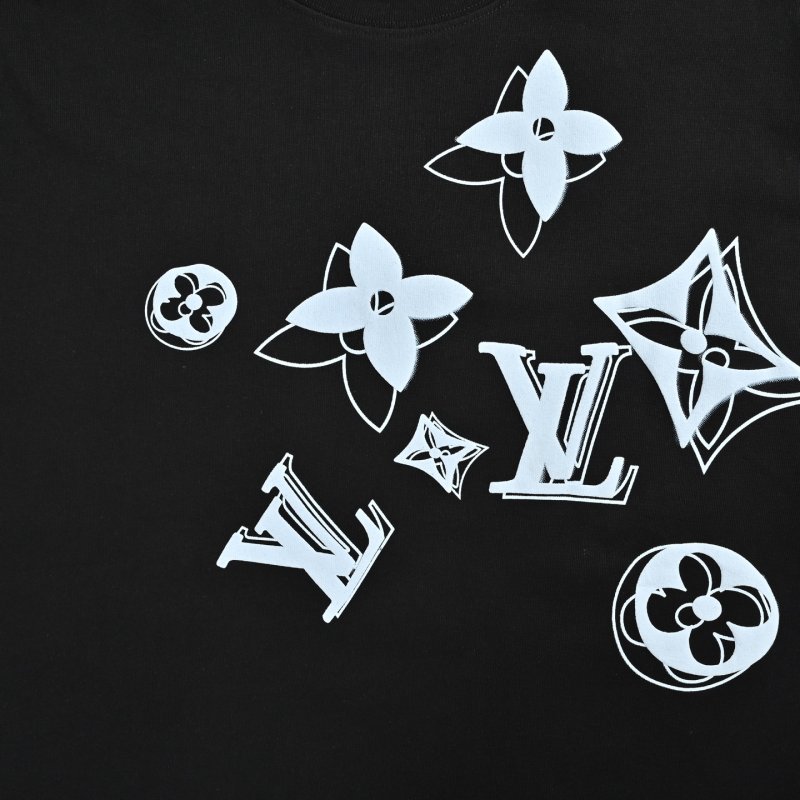 Louis Vuitton Black Monogram Print T-Shirt view