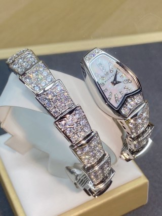 Bulgari Serpenti Two-Coil White Gold Diamond Watch view 5