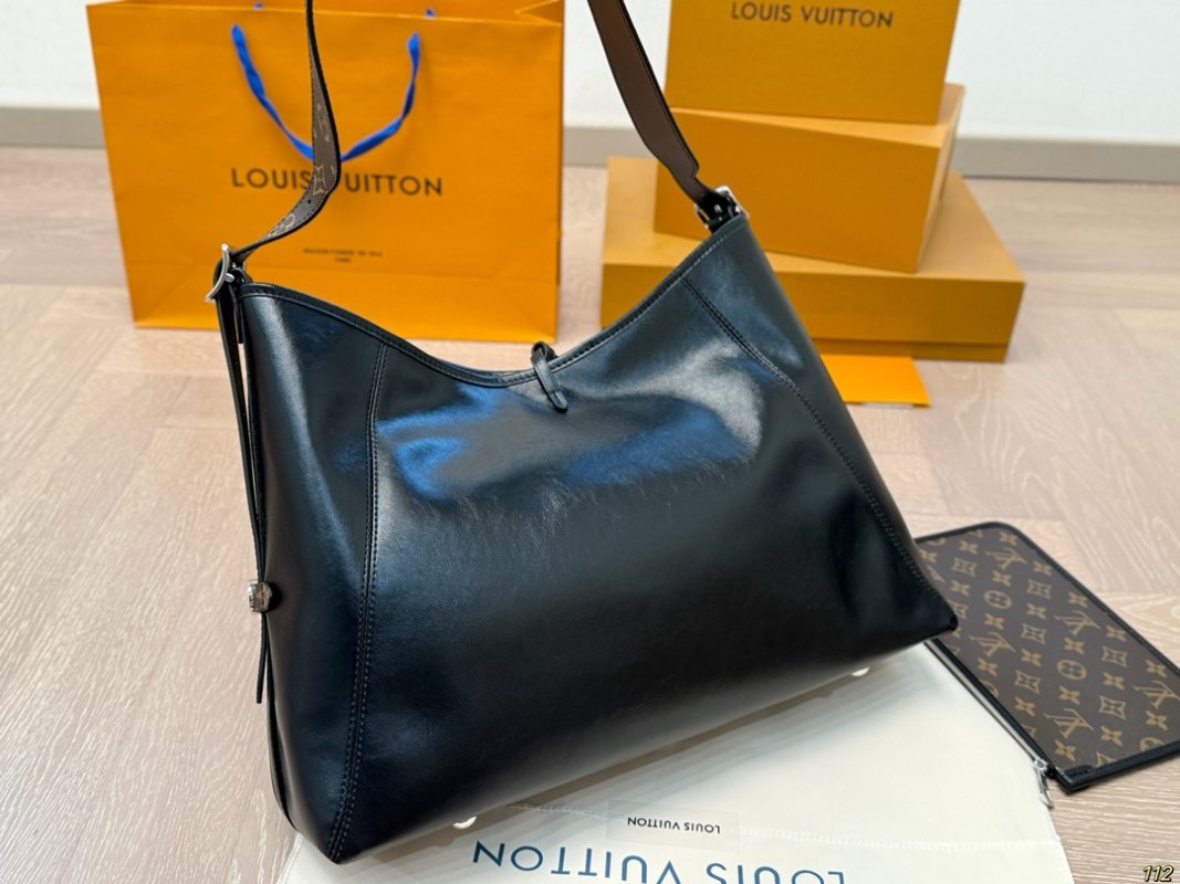 Louis Vuitton Carryall Black Leather Shoulder Bag view