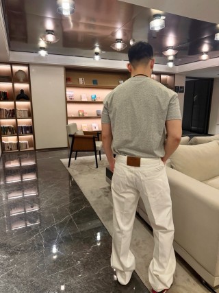 Premium Cream White Straight-Fit Denim Jeans view 3