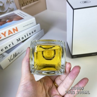Chanel 1932 Les Exclusifs Eau de Parfum 200ml view 4
