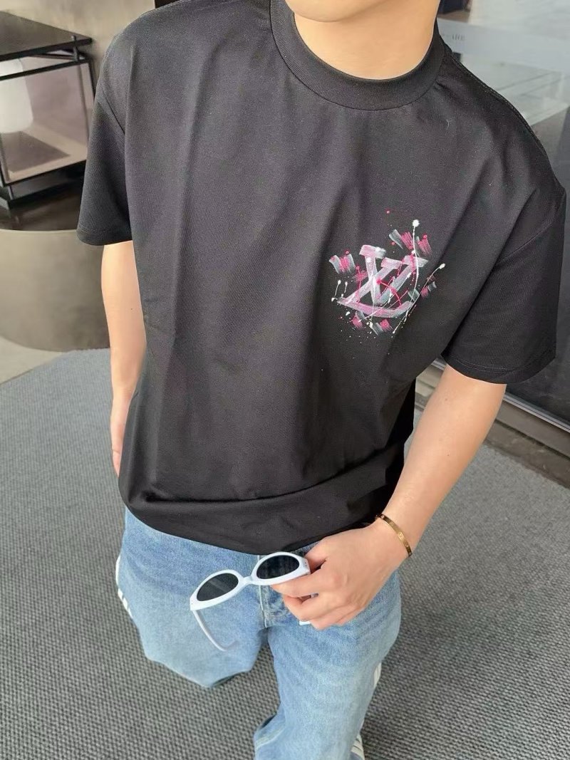 Black Graphic Print Short Sleeve T-Shirt Pink Abstract Design