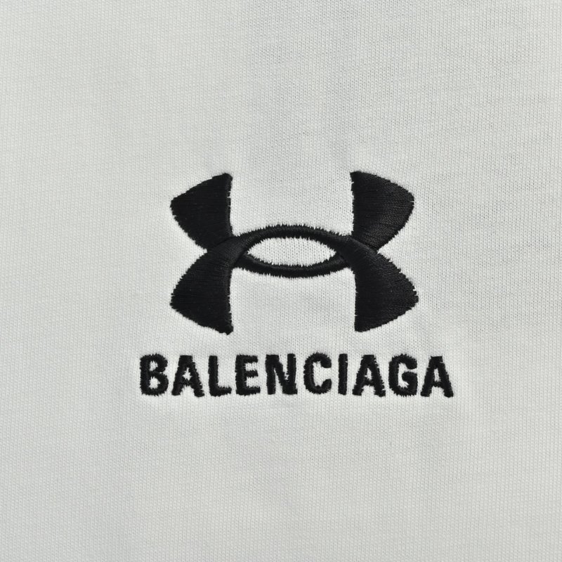Under Armour White Short Sleeve T-Shirt view