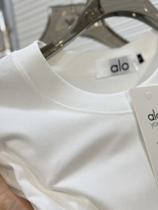 Alo Yoga White Logo Short Sleeve T-Shirt view 9