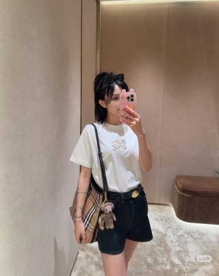 Burberry Equestrian Embroidered White T-Shirt view 2