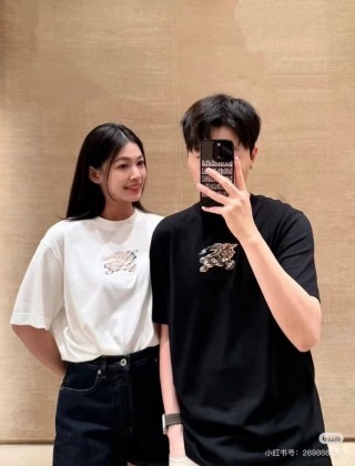 Burberry Equestrian Embroidered White T-Shirt view 5