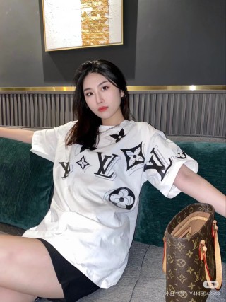 Louis Vuitton Monogram Flower Print Cream T-Shirt view 3