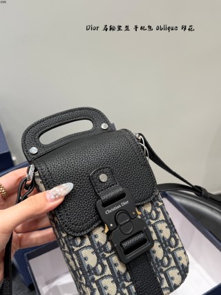 Dior Saddle Oblique Phone Bag Black view 4