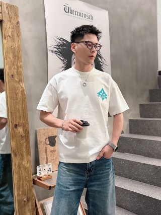 Louis Vuitton Monogram Logo Cream Short Sleeve T-Shirt view 4