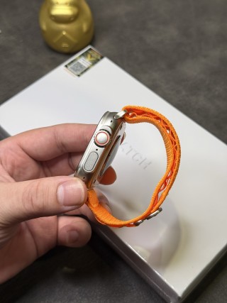 Apple Watch Ultra 2 Stainless Steel 46mm Silver view 8
