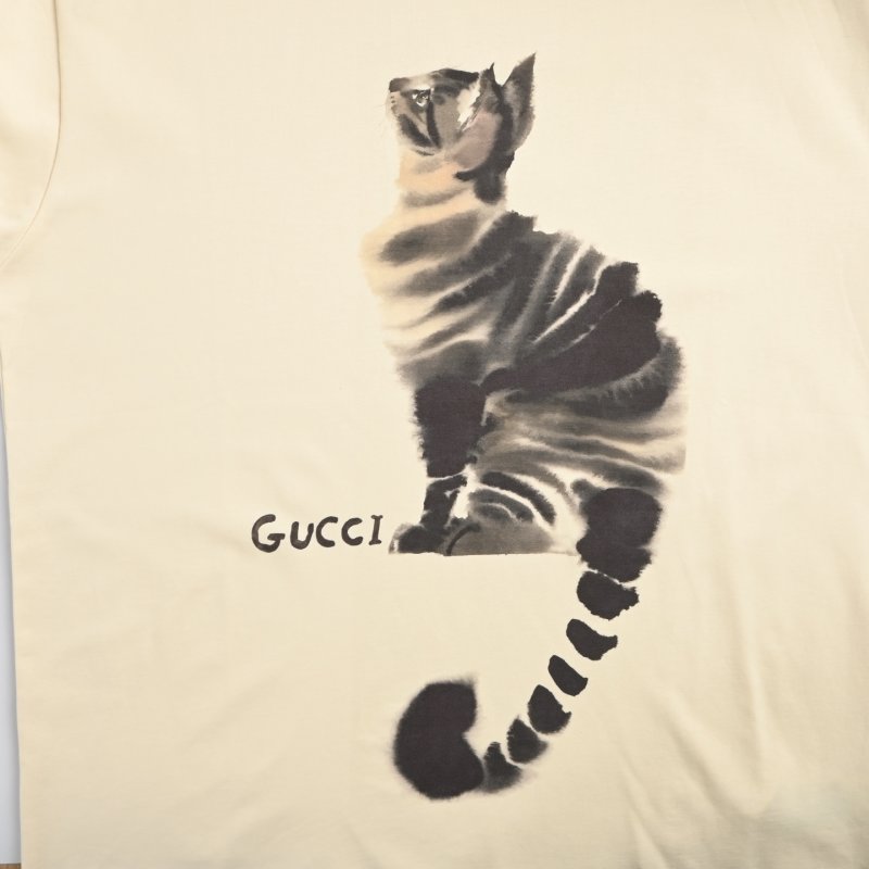 Gucci Cat Print Cream Short Sleeve T-Shirt view