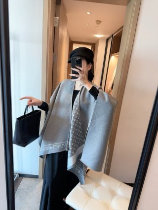 Louis Vuitton Monogram Wool Cashmere Blend Cape Scarf Grey view 4