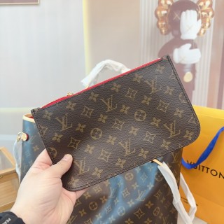 Louis Vuitton Neverfull MM Monogram Tote Bag view 4
