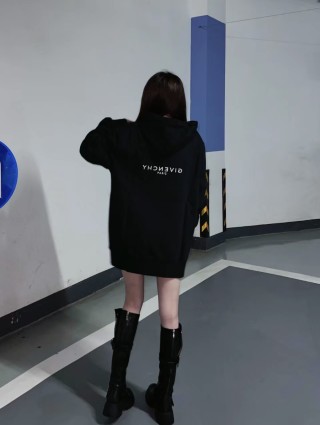 Givenchy Black Logo Hoodie view 9