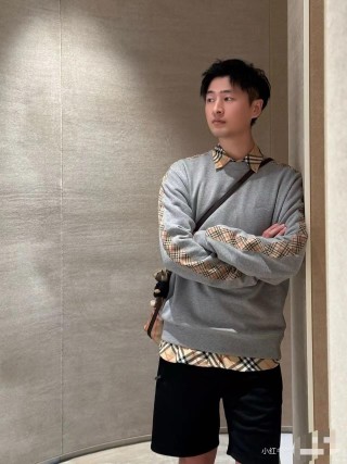 Burberry Check Sleeve Grey Crewneck Sweatshirt view 3