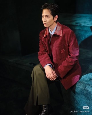 Gucci Red Corduroy Blazer Jacket view 4