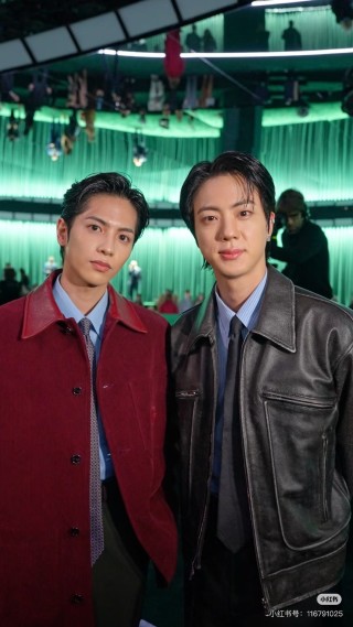 Gucci Red Corduroy Blazer Jacket view 5