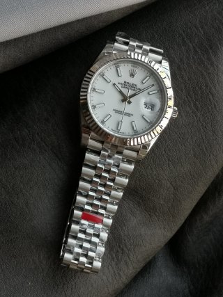Rolex Datejust 41mm Cream Dial Steel Watch M126334 view 2