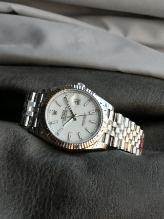 Rolex Datejust 41mm Cream Dial Steel Watch M126334 view 6