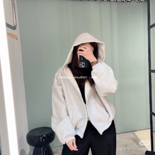 Oversized Puffer Jacket Beige view 3