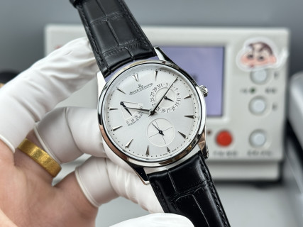 Jaeger-LeCoultre Master Ultra Thin Reserve de Marche Silver Dial Watch view 2