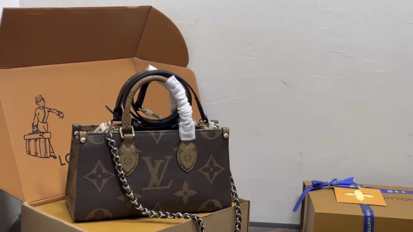 Louis Vuitton Monogram Canvas Tote Bag Brown