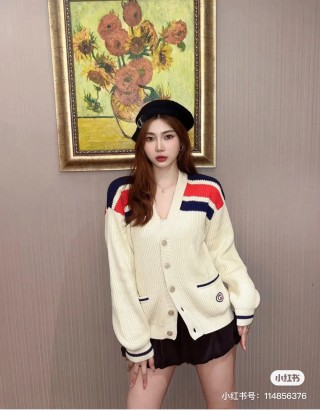 Gucci Cream Wool Cardigan with Red & Navy Stripes view 6