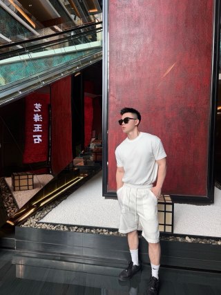White Cargo Shorts with Pocket Detail view 4
