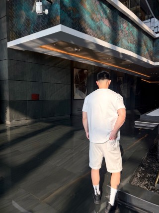 White Cargo Shorts with Pocket Detail view 8