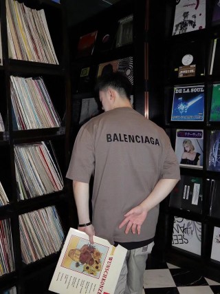 Balenciaga Taupe Logo T-Shirt view 7
