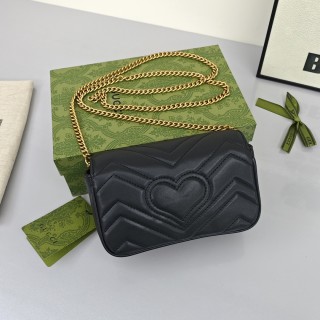 Gucci Marmont Mini Black Chevron Chain Bag view 3