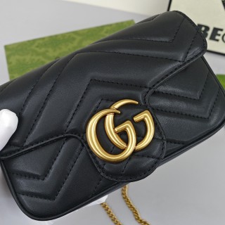 Gucci Marmont Mini Black Chevron Chain Bag view 4