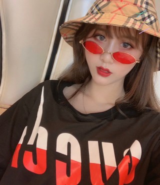 Black Oversized Graphic Logo T-Shirt Red Print view 3