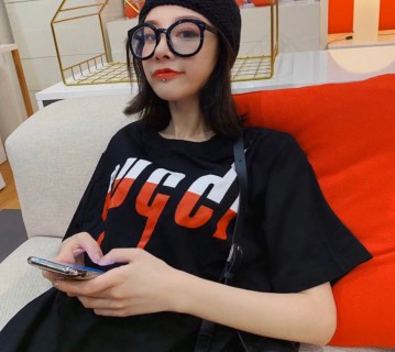 Black Oversized Graphic Logo T-Shirt Red Print view 4