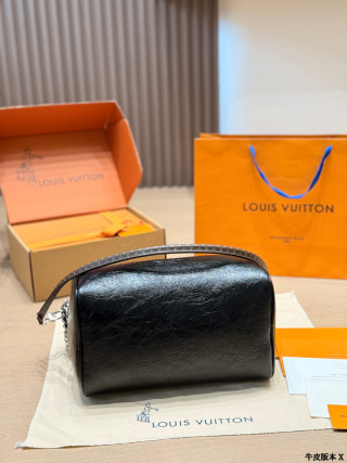 Louis Vuitton Speedy 30 Black Oil Wax Leather Bag view 6