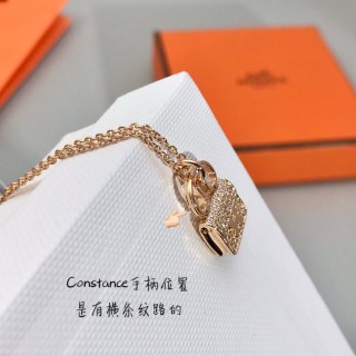 Hermès Constance Bag Pendant Necklace Gold view 4
