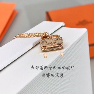 Hermès Constance Bag Pendant Necklace Gold view 5