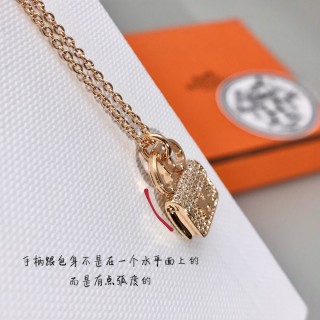 Hermès Constance Bag Pendant Necklace Gold view 6