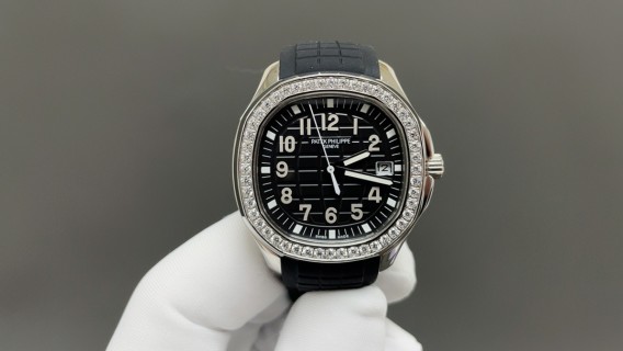 Patek Philippe Aquanaut Luce 5268 Diamond Bezel Black Dial