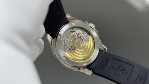 Patek Philippe Aquanaut Luce 5268 Diamond Bezel Black Dial view 6