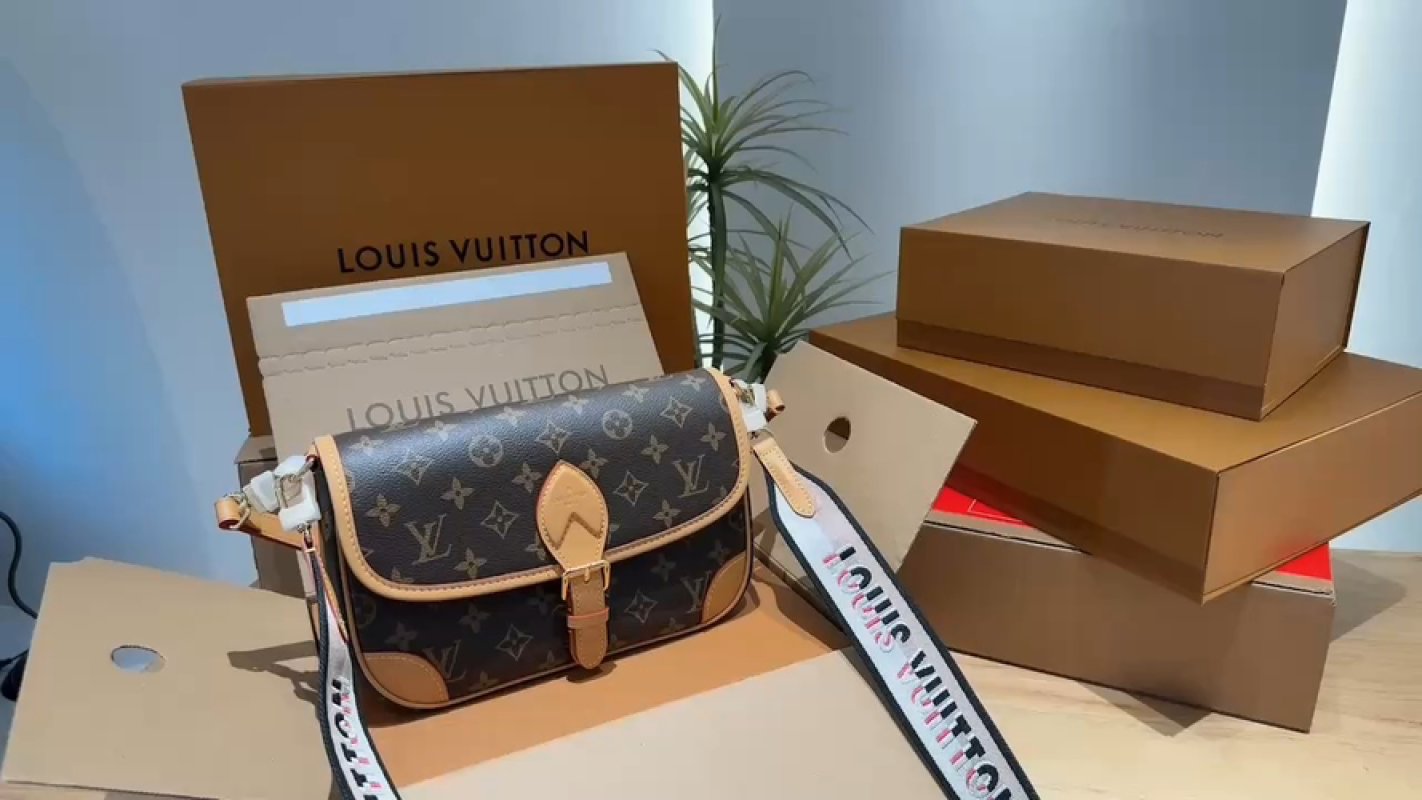Louis Vuitton Monogram Canvas Shoulder Bag Brown
