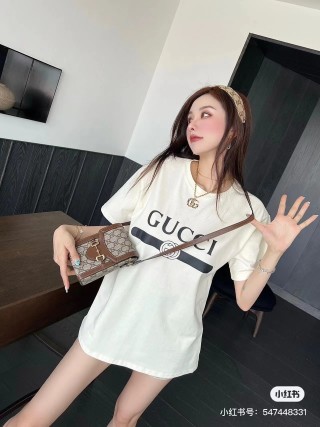 Gucci Logo Stripe Cream T-Shirt view 4