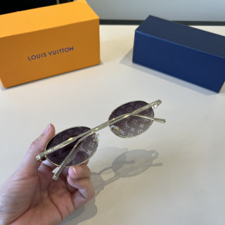 Louis Vuitton Round Metal Sunglasses Gold view 7
