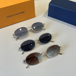 Louis Vuitton Round Metal Sunglasses Gold view 9