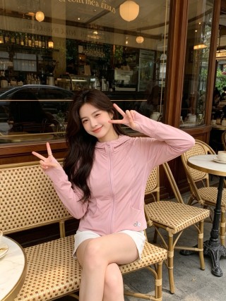Alo Pink Zip-Up Sunprotection Jacket view 3