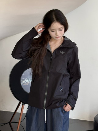 Arc'teryx Beat Jacket Black view 5