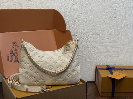 Louis Vuitton Coussin PM Embossed Black Shoulder Bag view 2